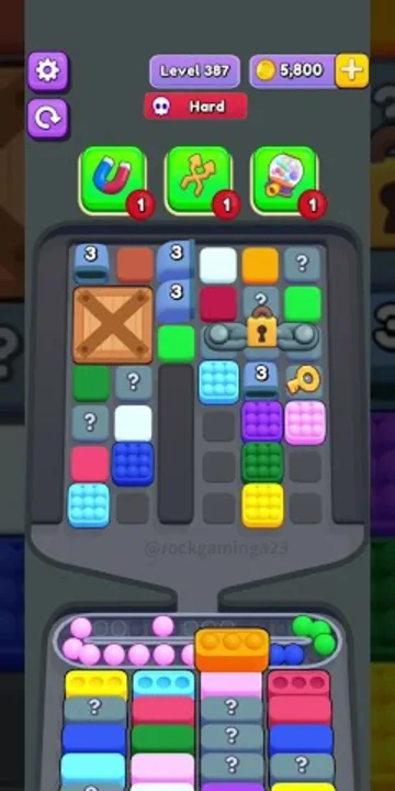 Marble Sort level 387 opening board — Two Sealed Corners and a Loaded Belt Marble Sort level 387 opening board — Two Sealed Corners and a Loaded Belt